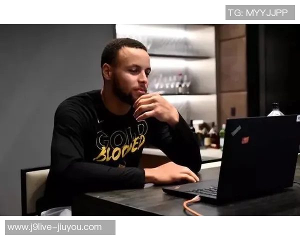 库里新赛季力争突破180俱乐部助教强调这是个人标杆非最终目标 库里新赛季力争突破180俱乐部助教强调这是个人标杆非最终目标