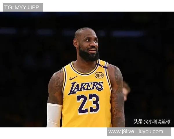 詹姆斯周二中午宣布退役实为广告宣传早有预兆引发热议 詹姆斯周二中午宣布退役实为广告宣传早有预兆引发热议