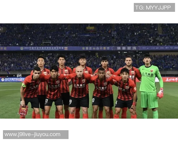 中乙联赛第30轮上海海港富盛经开队与温州俱乐部中胤队战成平局精彩对决 中乙联赛第30轮上海海港富盛经开队与温州俱乐部中胤队战成平局精彩对决