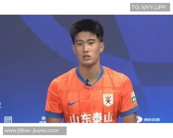 泰山小将彭啸庆祝20岁生日中超首秀成最珍贵礼物感谢韩鹏指导的信任与支持 泰山小将彭啸庆祝20岁生日中超首秀成最珍贵礼物感谢韩鹏指导的信任与支持