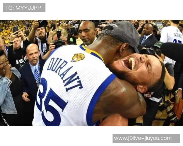 KD坦言与库里共舞的乐趣并考虑重返勇士但不满老板背后操控 KD坦言与库里共舞的乐趣并考虑重返勇士但不满老板背后操控