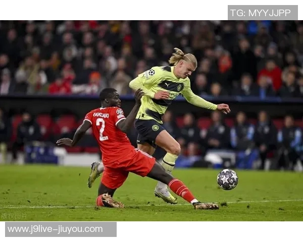 利物浦与拜仁争夺德巴斯特拜仁将其视为于帕接班人