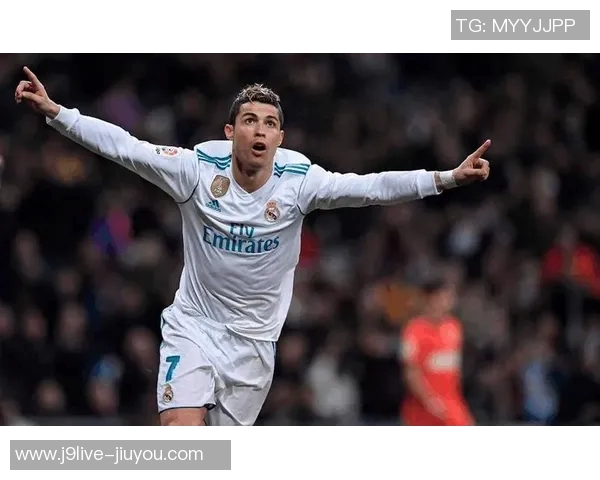 C罗传中意外反弹安吉洛破门胜利队在第30分钟成功扳平比分