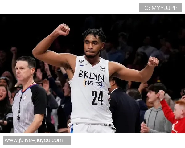 克拉克斯顿迎来生涯首次三双表现出色砍下18分11篮板12助攻可喜可贺 克拉克斯顿迎来生涯首次三双表现出色砍下18分11篮板12助攻可喜可贺