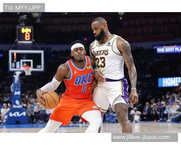 勇士轻松战胜湖人雷霆险胜火箭展现实力与紧张局势的微妙平衡 勇士轻松战胜湖人雷霆险胜火箭展现实力与紧张局势的微妙平衡