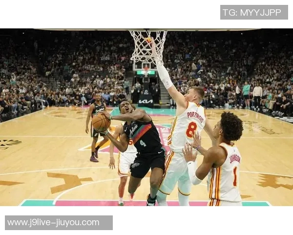 灰熊篮板优势明显却频频失手惨遭马刺逆转失利 灰熊篮板优势明显却频频失手惨遭马刺逆转失利