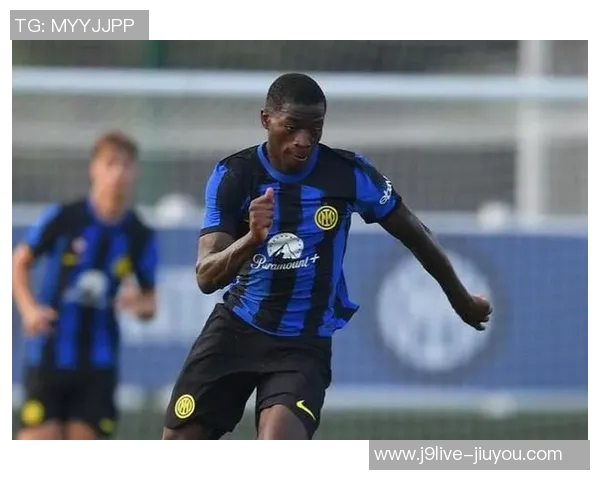 斯基拉透露奥维马斯或将加盟安德莱赫特担任技术总监一职